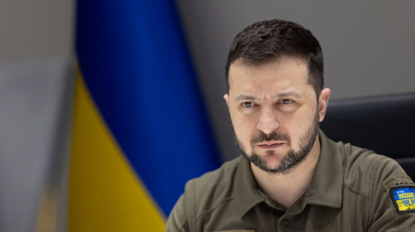 Зеленски: Украинското знаме ще се върне в Крим