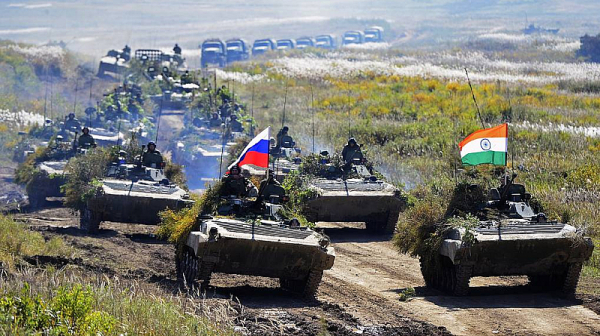 Индия и Русия ще проведат съвместни военни учения