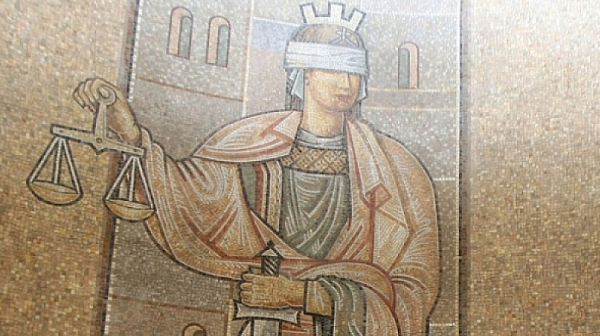 Съдът остави в ареста четиримата мъже, източвали дизел от тръбопровод на „Лукойл“