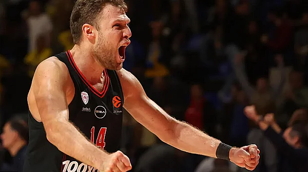 Последен шанс за феновете: Пуснаха билети по 12 евро за зрелището с Везенков в София