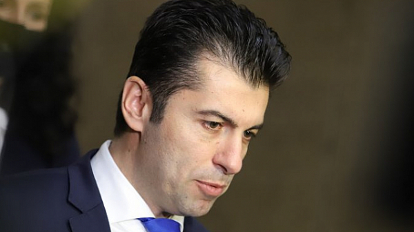 Кирил Петков ще проведе среща с гръцкия премиер