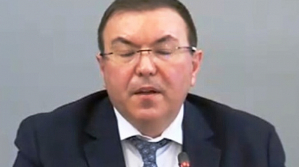 Д-р Костадин Ангелов се застрахова, бил заплашван след разкрития за ”Александровска” болница