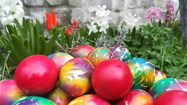 Социалният министър: Няма решение за великденски добавки