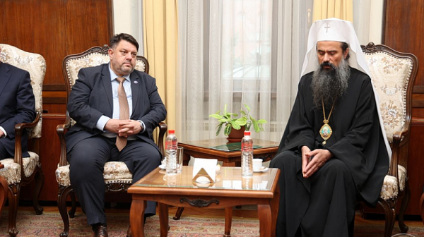 БСП и Даниил обсъждат как да вкарат религията в училище