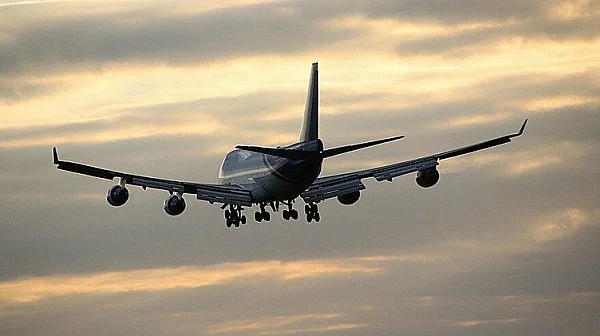 ОАЕ пуска извънредни полети за блокирани пътници, съобщи Николай Младенов