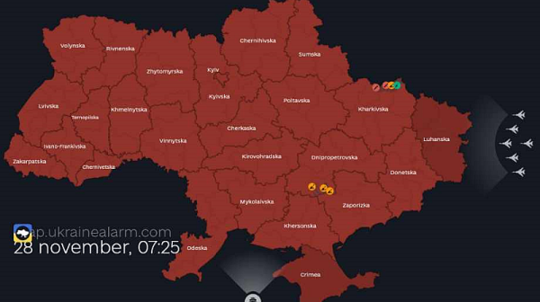 Масирана руска атака над Украйна, въздушна тревога в цялата страна. Удрят с 