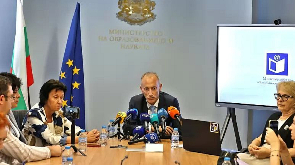 Дадоха заден за намаляването на паралелките с чужд език