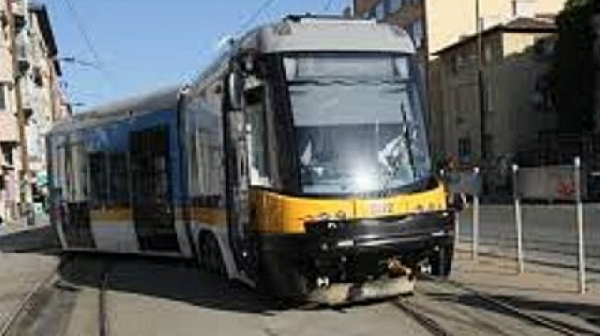 Блъснаха се два трамвая в центъра на София
