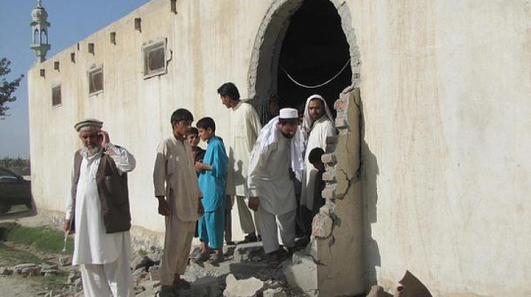 Мощна експлозия разтърси джамия в Кабул, жертвите са много