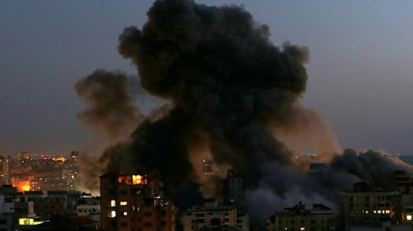 Израел нанесе нови въздушни удари в Газа