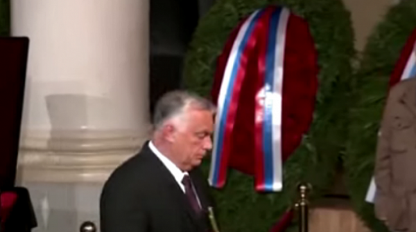 Виктор Орбан се поклони на Горбачов
