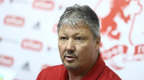 Любослав Пенев е в стабилно състояние, възможно е лечение в България