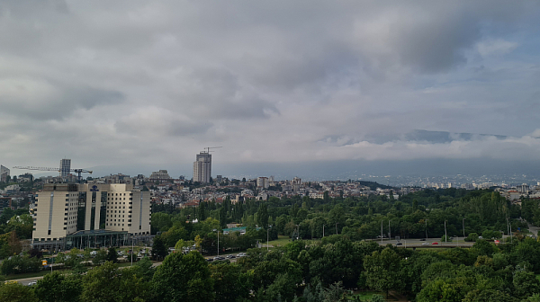 Температурите се повишават, дъждовете спират