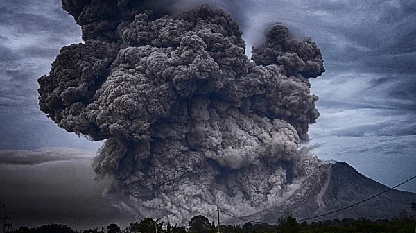 Вулканът Ел Чичон, който уби хиляди през 80-те години на миналия век, отново изригва