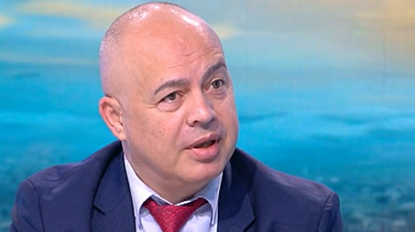 Георги Свиленски: Парламентът трябва да работи с грижа за хората, а не с грижа за политическите партии