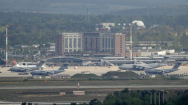 Ракета удари германска база в Йордания, Абу Даби затвори водеща рафинерия