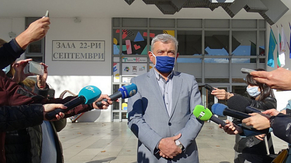 Кметът на Благоевград гневен: Ако затворим ние, да се затвори и цяла България!