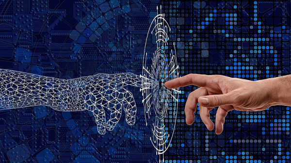 Дигитална трансформация: Българският бизнес става все по-технологичен, домакинствата също