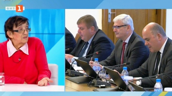 Мика Зайкова защити изгонения социален министър: Той е единственият на мястото си