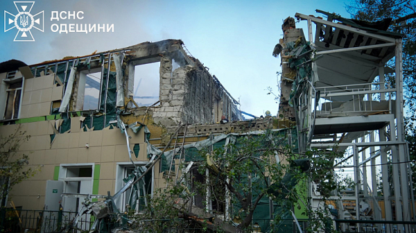 Ракетен обстрел над Одеса. Застрашени са и хиляди българи в региона