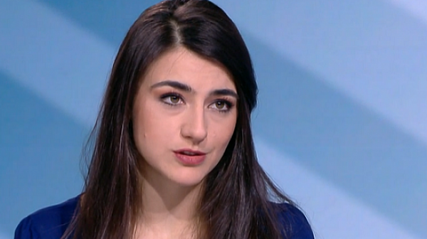 Лена Бориславова: Малцина вярват, че има бъдеще, в което политиците не крадат