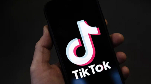 POLITICO: TikTok под обстрел – как видео платформа предизвика политически шок в Румъния?