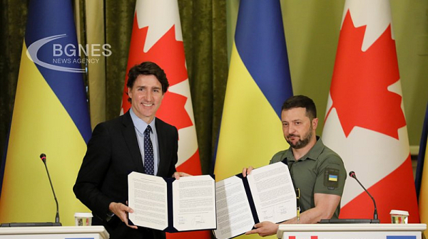 Трюдо и Зеленски затвърдиха двустранните отношения. Канада дава 500 млн. канадски долара за военна помощ