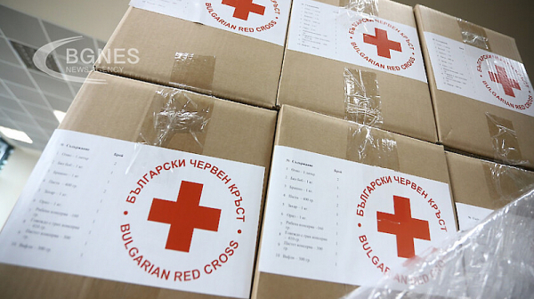 БЧК и ”Мати Украйна” изпратиха материална помощ за пострадалите в Нова Каховка