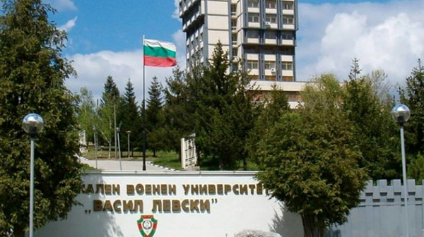 Военното училище във Велико Търново обяви ранен прием на курсанти