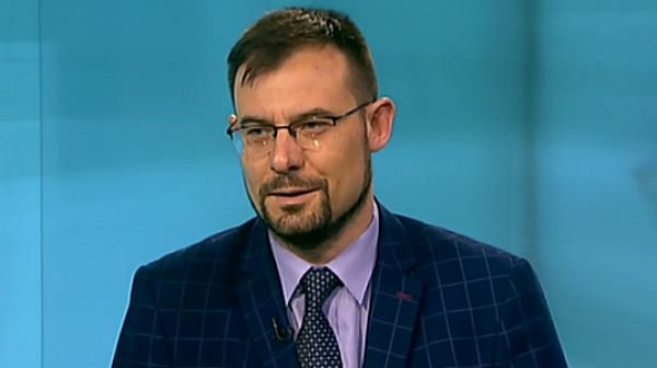 Украински журналист: До дни ще започне голяма руска офанзива в централен Донбас