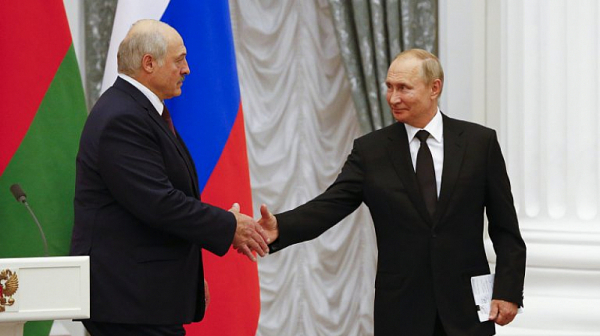 Путин и Лукашенко щели да отговорят на блокадата над Калининград, но не казаха как