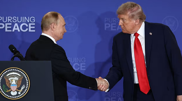 Това, което Путин и Тръмп водят, не са мирни преговори