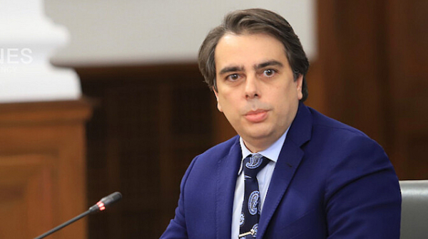 Асен Василев в комисията: Стефан и Марин Димитрови не са посещавали Министерство на финансите (ОБНОВЕНА)