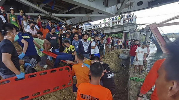 Над 4 жертви след срутване на мост във Филипините