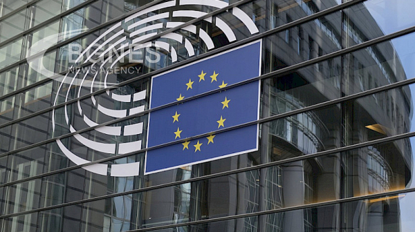 ЕС прие правила, благодарение на които незабавните картови плащания в евро ще станат достъпни денонощно