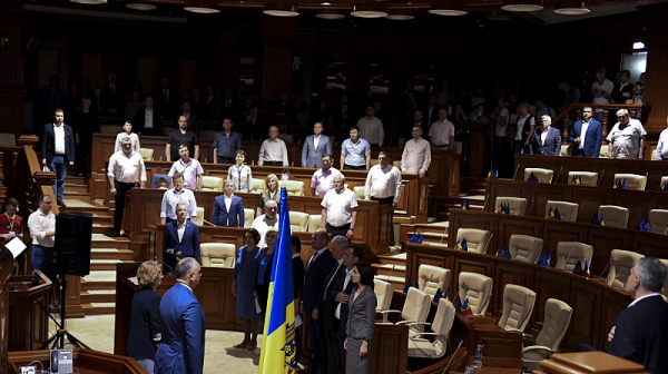 Йон Кику бе утвърден от парламента за премиер на Молдова