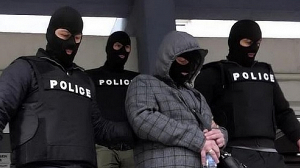 Заместник-началникът на 3-то РПУ в София остава в ареста