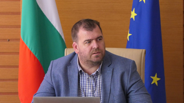 Министър Гечев: България първа надигна глас, че коридорите за износ от Украйна не работят