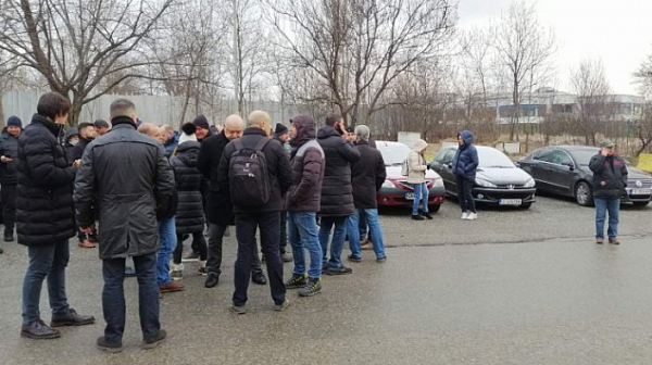 Гербаджиите пак се събират пред ГДНП заради ареста на Борисов