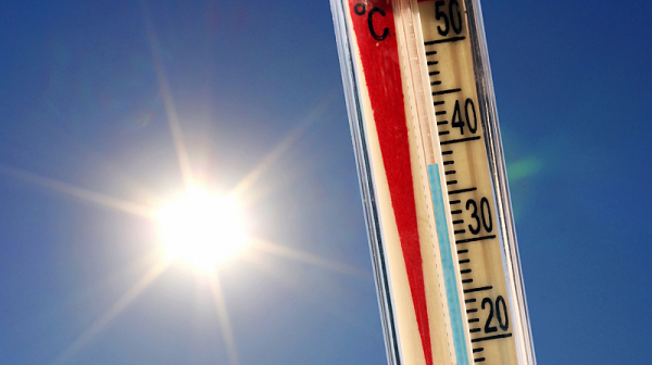 Рекордни жеги в съседна Турция: Живакът удари близо 50 градуса