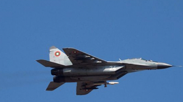 МО ще спасява МиГ-29 с нова поръчка за 19 милиона