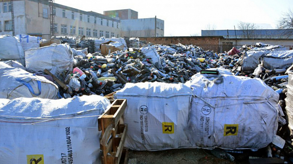 Гeрмaнcкaтa тeлeвизия ZDF: Зaщo зaрaди отпадъците на Европа cтрaдaт дeцa в Бългaрия?
