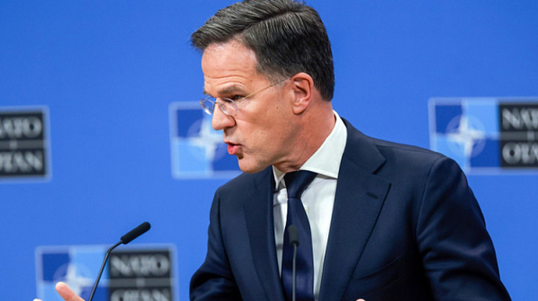 Шефът на НАТО Рюте: След мирно споразумение Украйна никога няма да бъде атакувана