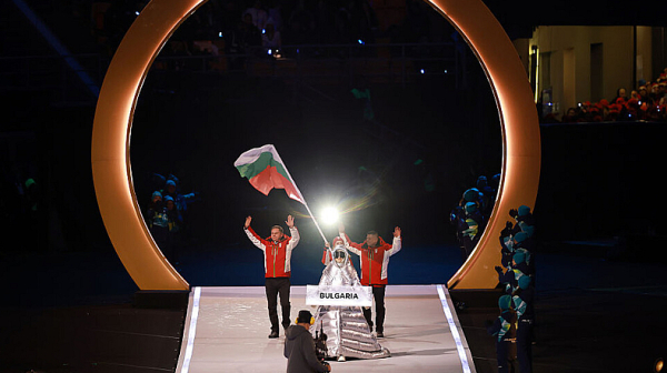 Блестящ спектакъл в Милано откри Олимпиадата и озари сърцата на милиони по света. Мир срещу войната