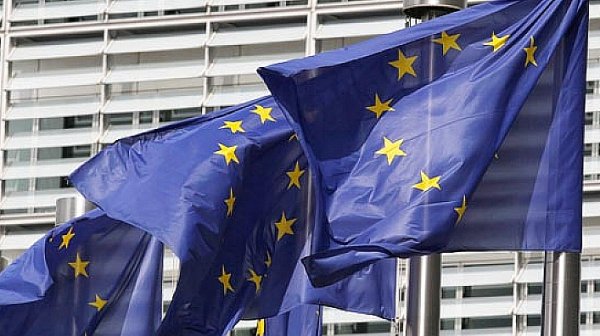 ЕС няма да си тръгне без решение за Украйна – 137 млрд. евро на масата