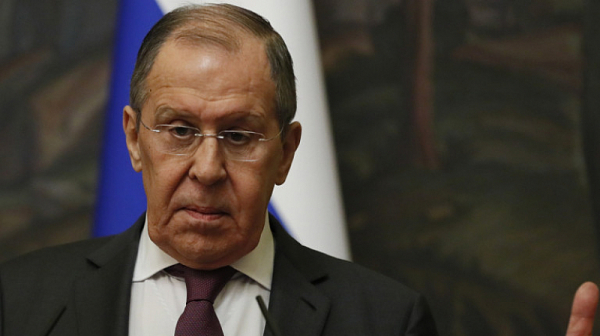 Лавров: Без Русия няма мир. ЕС: Мир има – без Русия