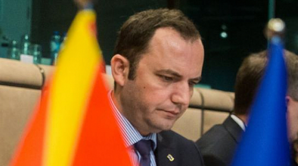 Македонският външен министър Буяр Османи взе да дава назад за ”френското предложение”