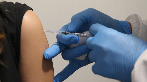 Започна ваксинацията на джипитата в столицата