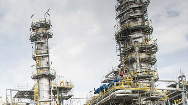 През март ”ЛУКойл Нефтохим” ще започне да работи с неруски петрол
