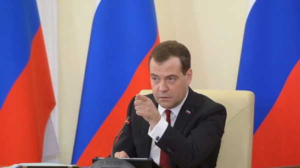 Русия водила свещена война срещу Сатаната според Медведев